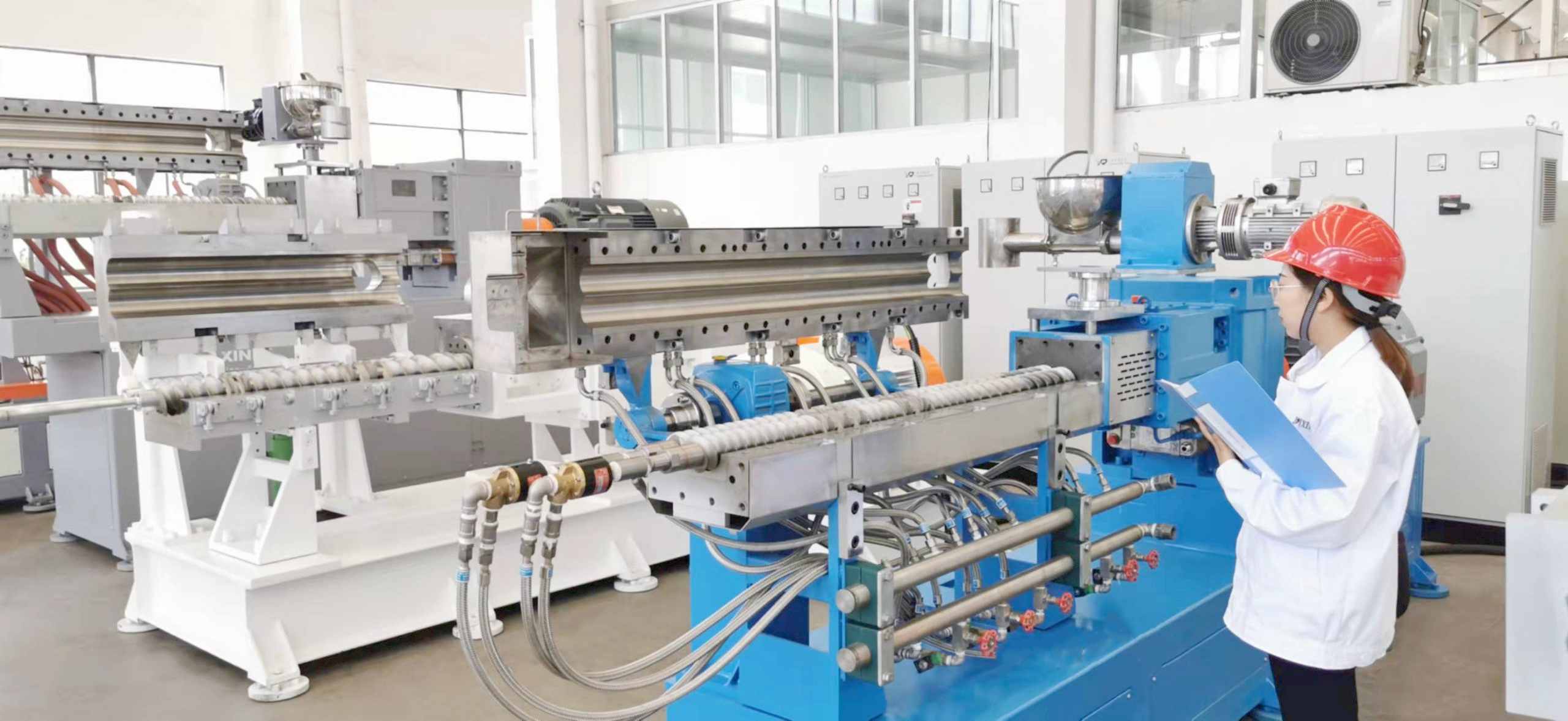 Xinda Twin Screw Extruder Twin screw extruder_clam shell barrel type
