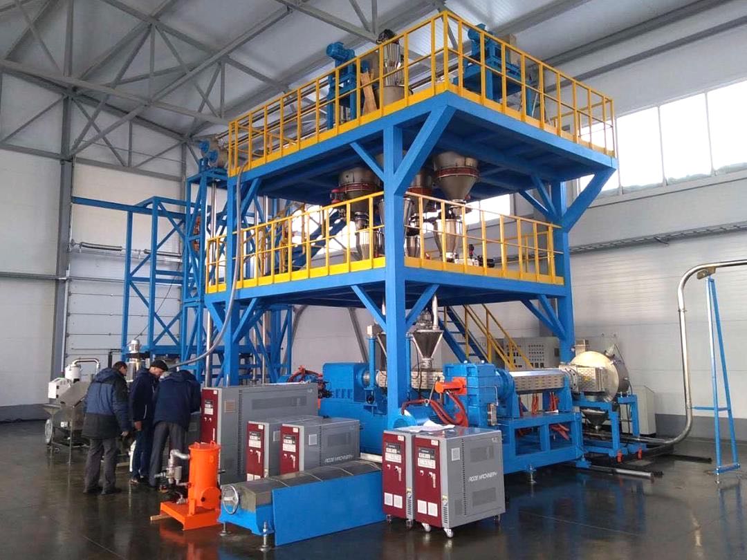 Xinda Semi-conductive 01 Simi-conductive cable compounding line